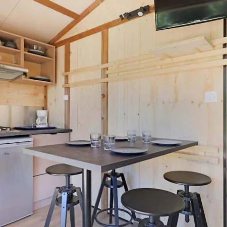 Camping Colombres كولومبيريز