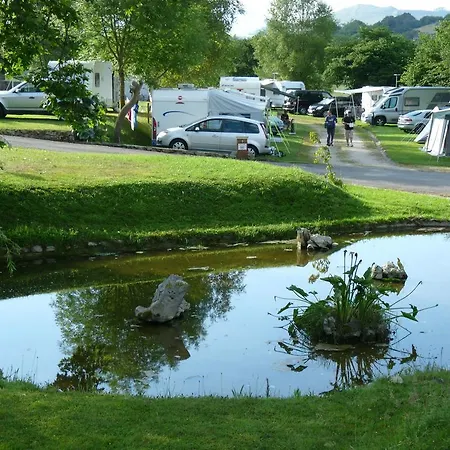 مكان تخييم Camping Colombres