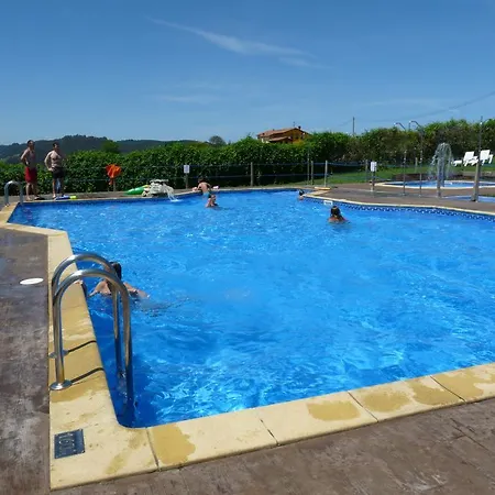Camping Colombres مكان تخييم كولومبيريز